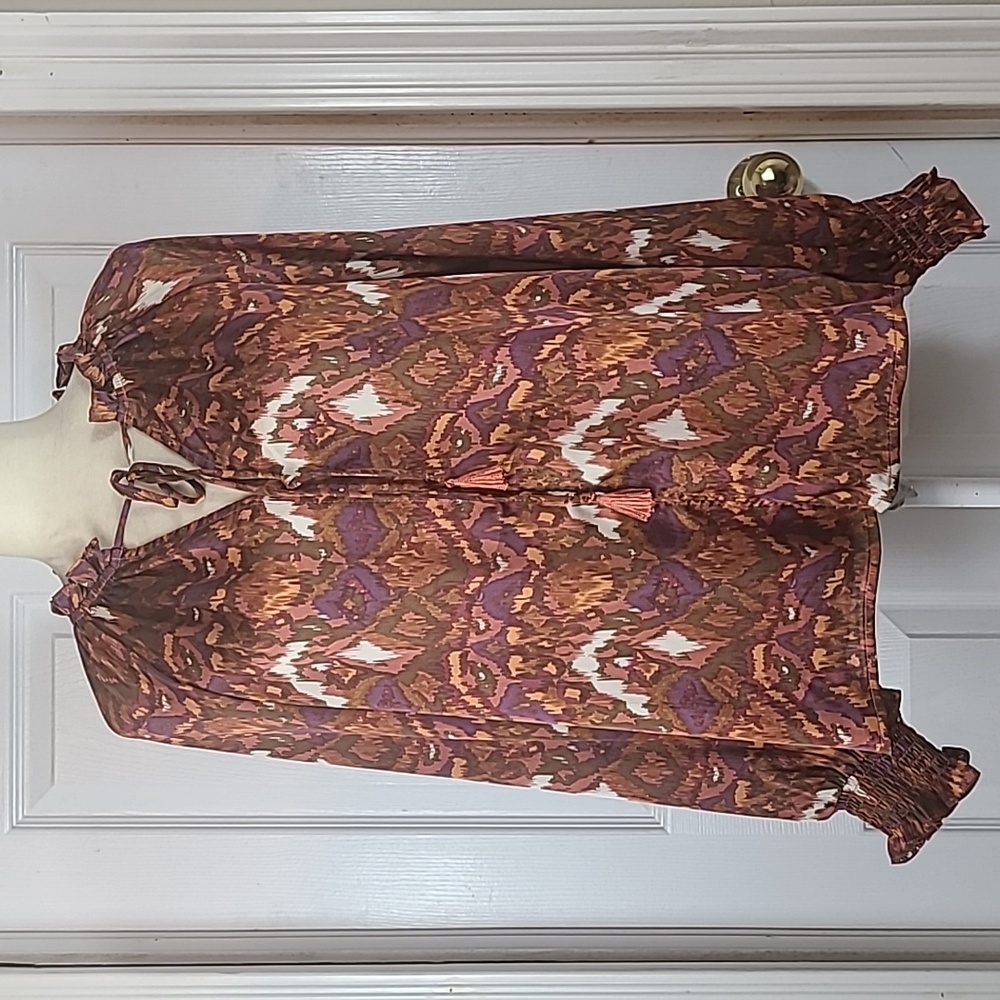 Pinch Abstract Design Blouse
